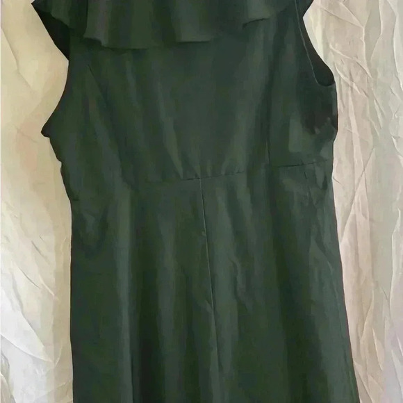SHEIN Curve Green V-neck Sleeveless Size  OXL Dress - Picture 3 of 6